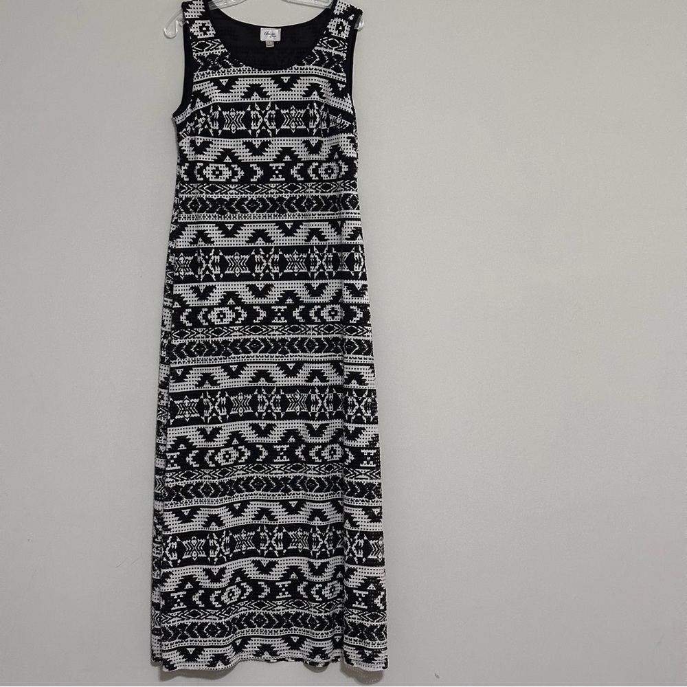 Beige by ECI Women's Sleeveless Aztec Print Maxi Dress